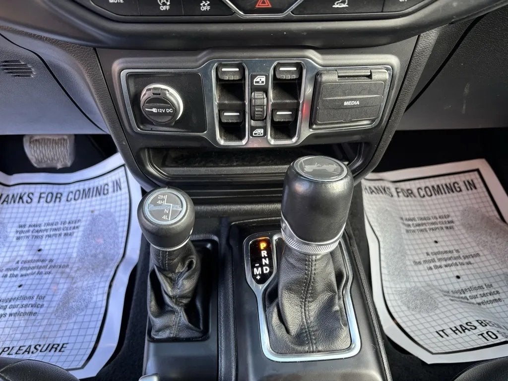 2023 Jeep Wrangler 4-Door Sahara Altitude