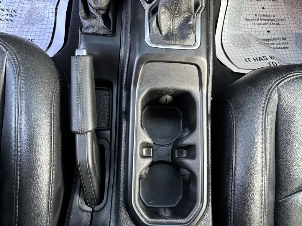 2023 Jeep Wrangler 4-Door Sahara Altitude