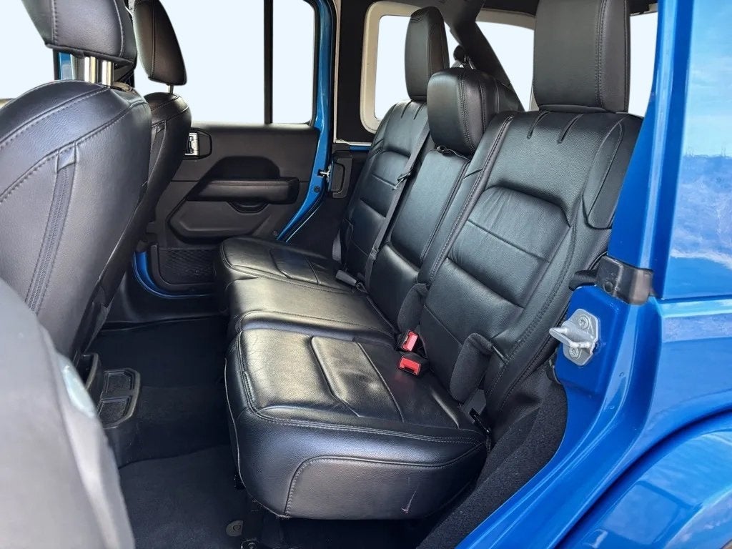 2023 Jeep Wrangler 4-Door Sahara Altitude