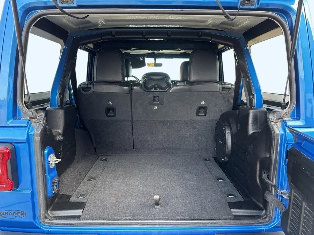 2023 Jeep Wrangler 4-Door Sahara Altitude