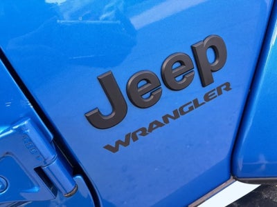 2023 Jeep Wrangler 4-Door Sahara Altitude