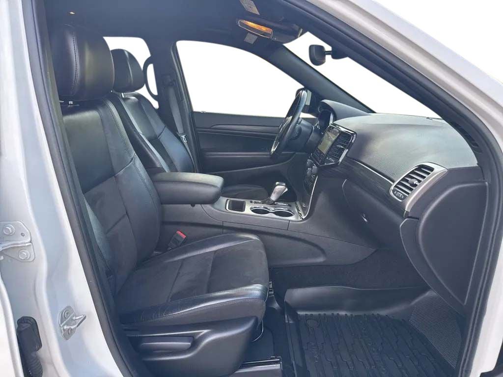 2021 Jeep Grand Cherokee Laredo X 4x4