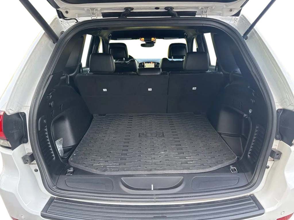 2021 Jeep Grand Cherokee Laredo X 4x4