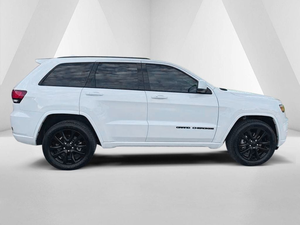 2021 Jeep Grand Cherokee Laredo X 4x4