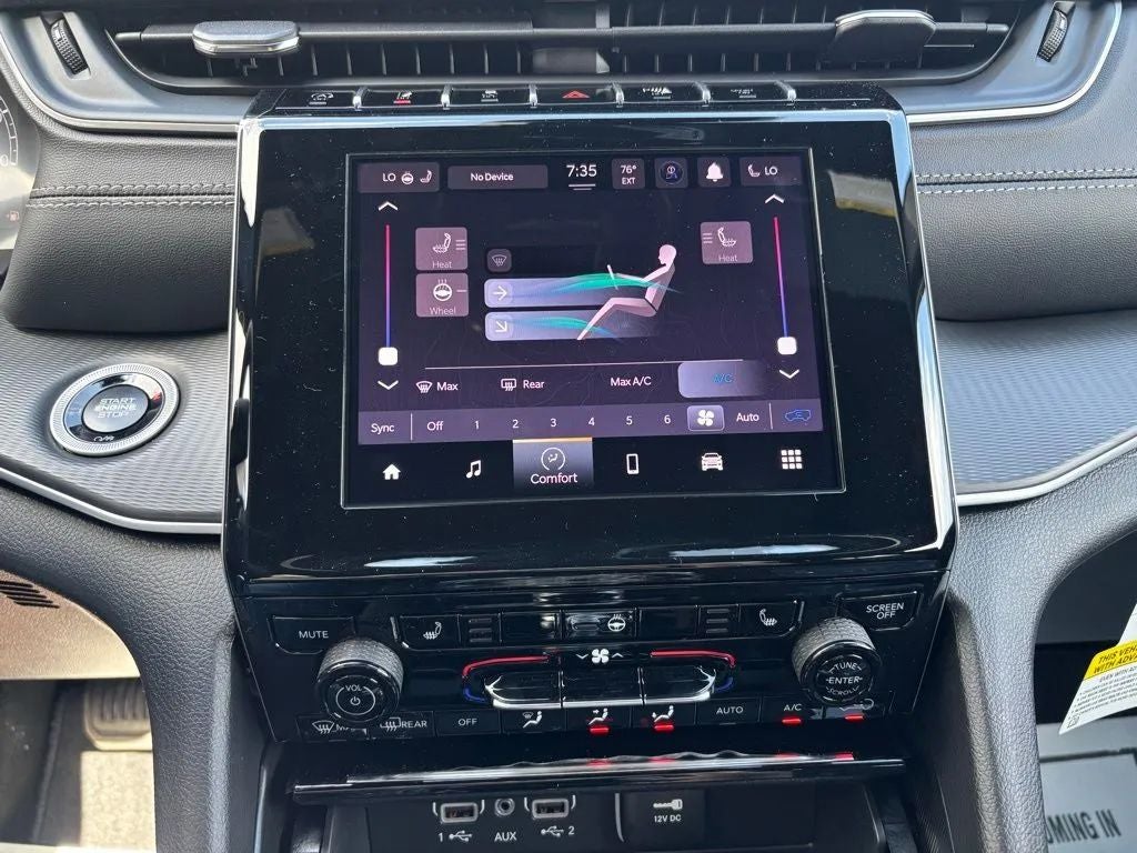 2026 Jeep Grand Cherokee GRAND CHEROKEE LAREDO X 4X4