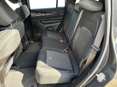 2026 Jeep Grand Cherokee GRAND CHEROKEE LAREDO X 4X4