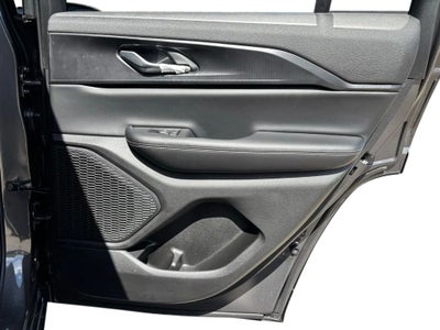 2026 Jeep Grand Cherokee GRAND CHEROKEE LAREDO X 4X4