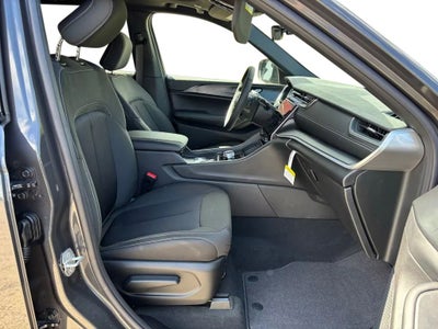 2026 Jeep Grand Cherokee GRAND CHEROKEE LAREDO X 4X4