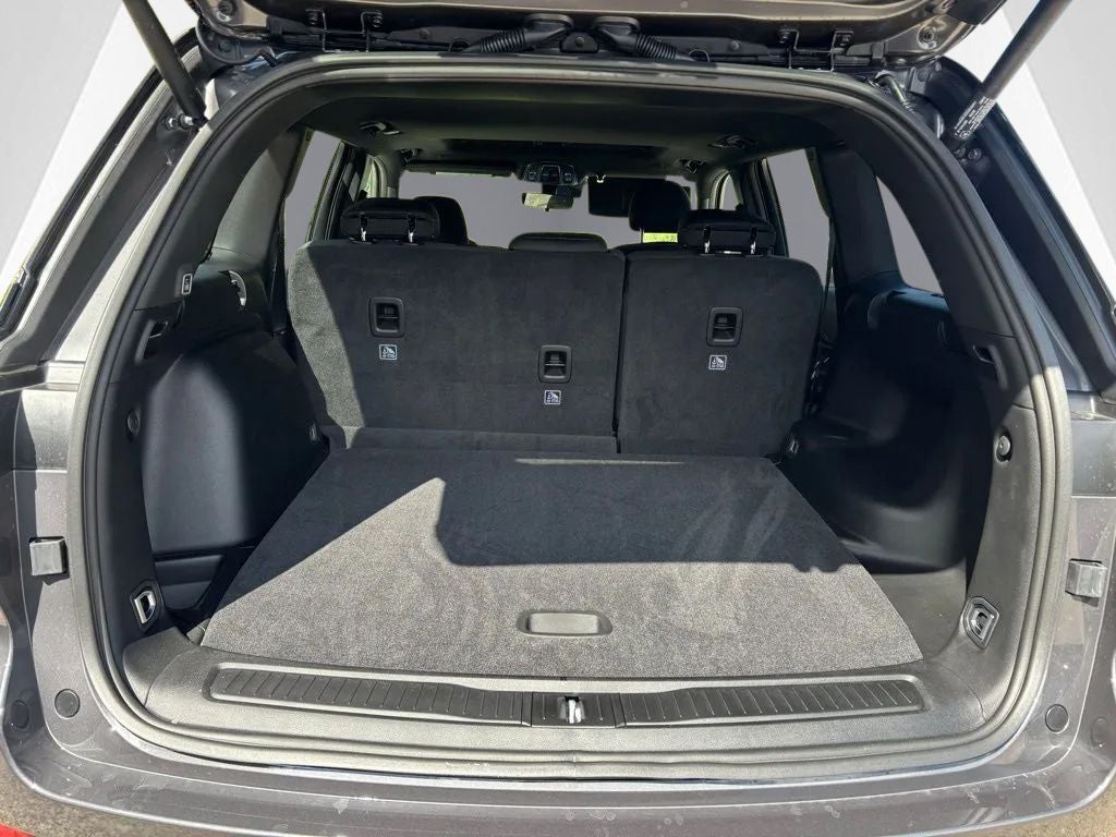 2026 Jeep Grand Cherokee GRAND CHEROKEE LAREDO X 4X4