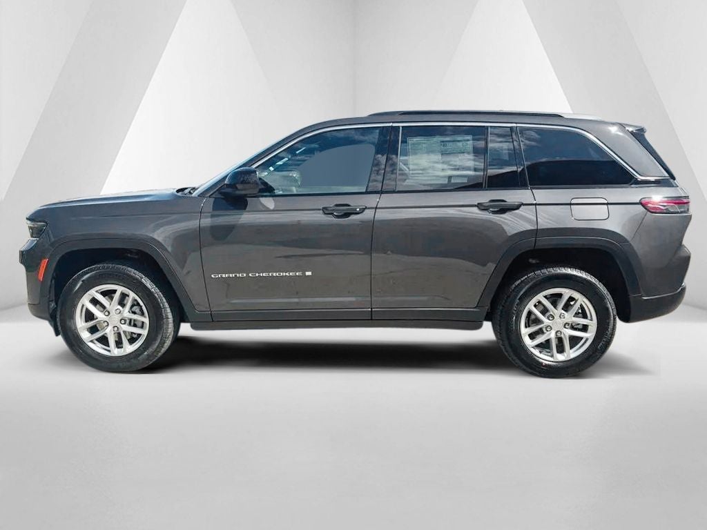 2026 Jeep Grand Cherokee GRAND CHEROKEE LAREDO X 4X4