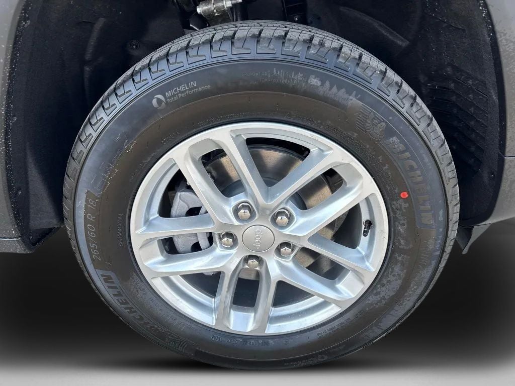 2026 Jeep Grand Cherokee GRAND CHEROKEE LAREDO 4X4