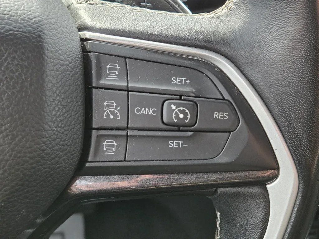 2022 Jeep Grand Cherokee Altitude