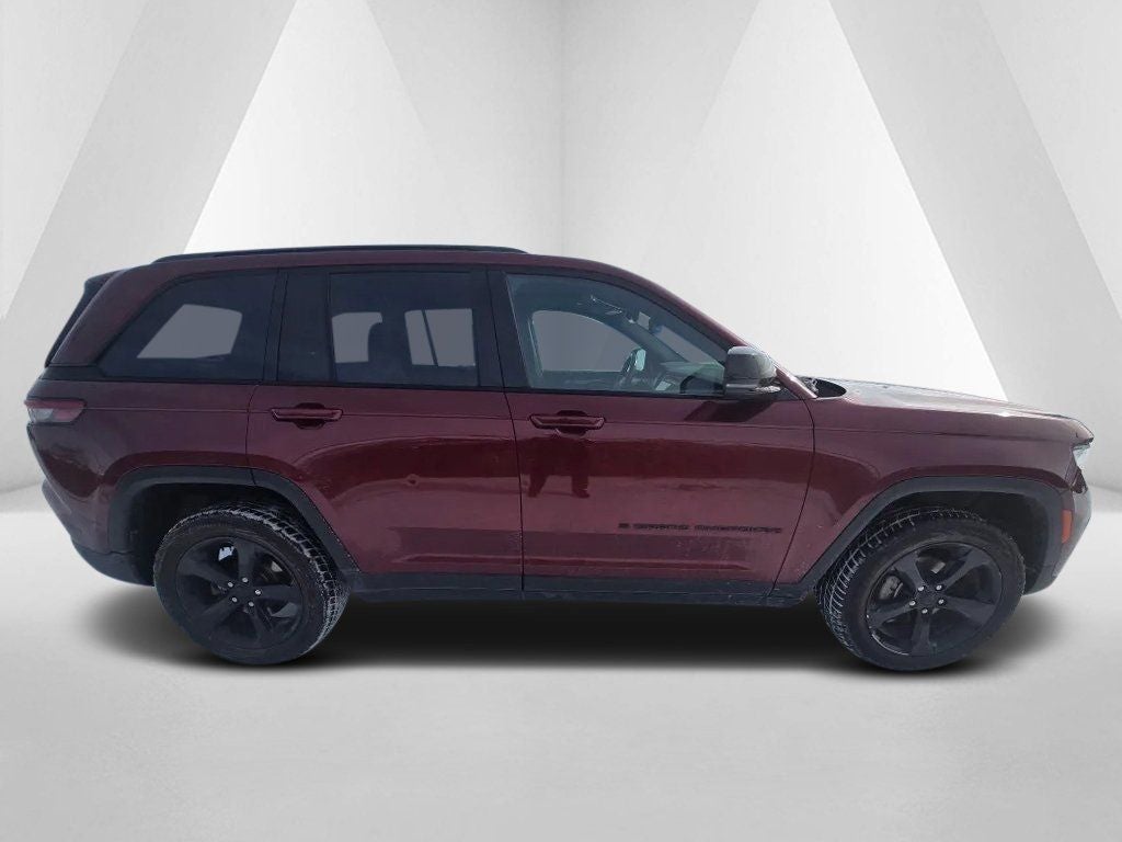 2022 Jeep Grand Cherokee Altitude