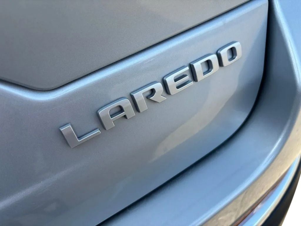 2026 Jeep Grand Cherokee GRAND CHEROKEE LAREDO 4X4