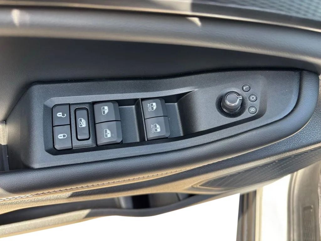 2026 Jeep Grand Cherokee GRAND CHEROKEE LAREDO 4X4