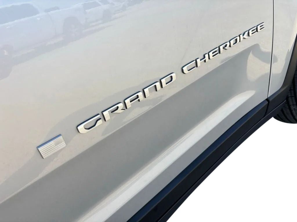 2026 Jeep Grand Cherokee GRAND CHEROKEE LAREDO 4X4