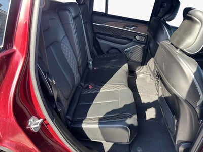 2022 Jeep Grand Cherokee Summit