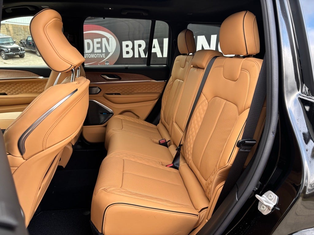 2025 Jeep Grand Cherokee GRAND CHEROKEE SUMMIT RESERVE 4X4