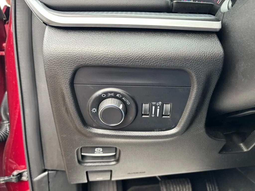 2023 Jeep Grand Cherokee L Laredo 4x4