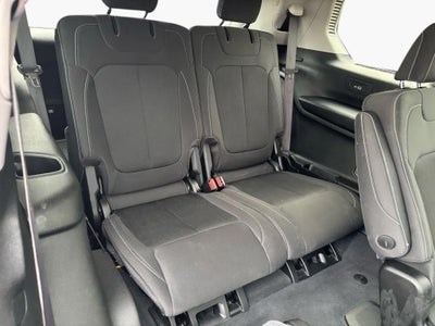 2023 Jeep Grand Cherokee L Laredo 4x4