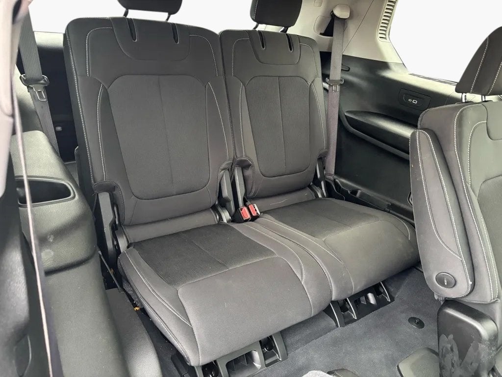 2023 Jeep Grand Cherokee L Laredo 4x4