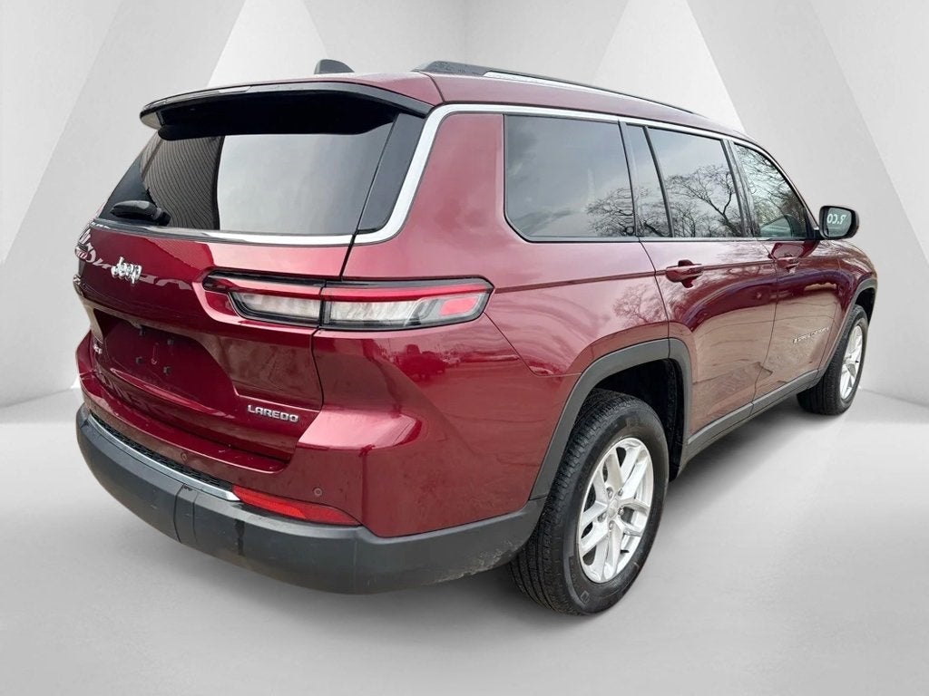 2023 Jeep Grand Cherokee L Laredo 4x4