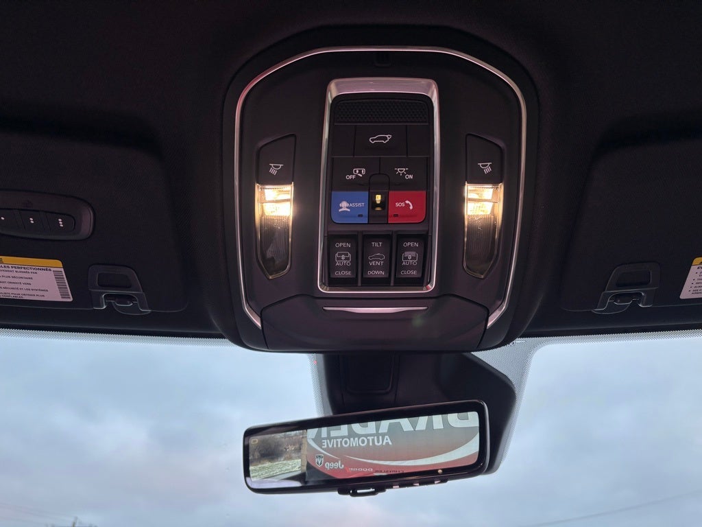 2025 Jeep Grand Cherokee GRAND CHEROKEE L LIMITED 4X4