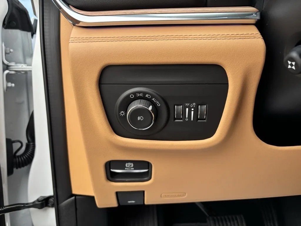 2025 Jeep Grand Cherokee GRAND CHEROKEE L SUMMIT RESERVE 4X4