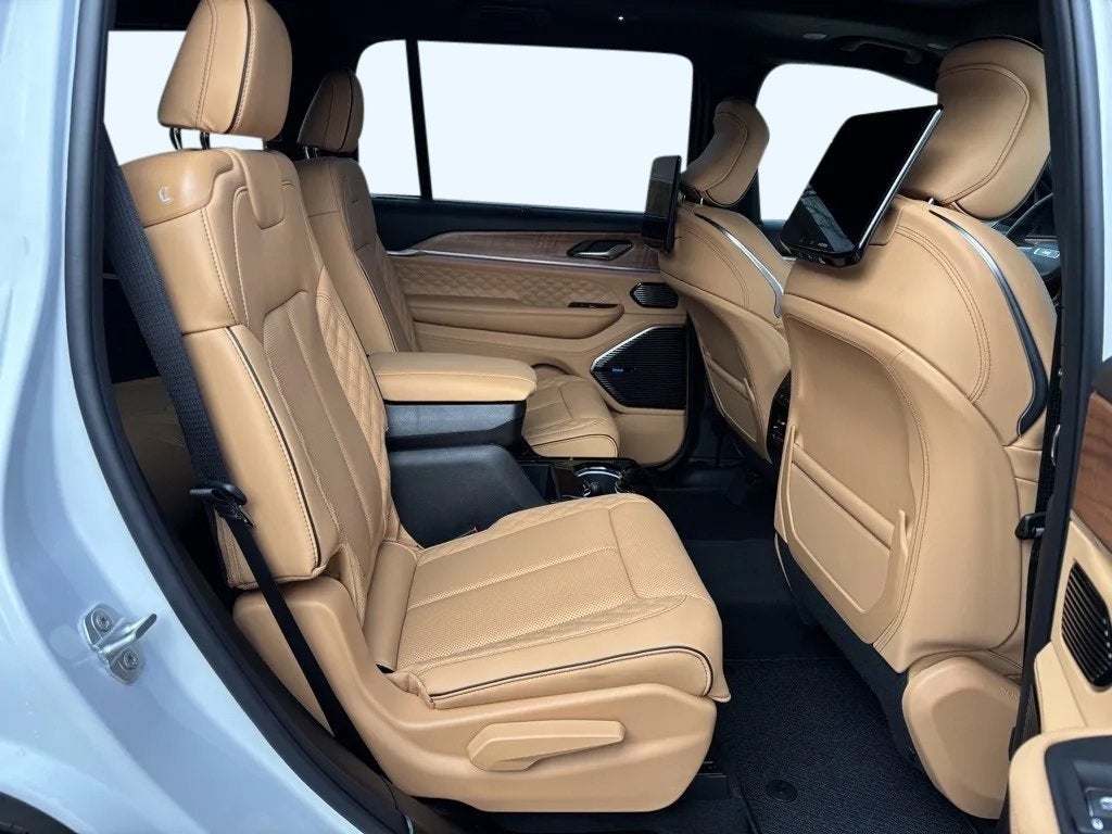 2025 Jeep Grand Cherokee GRAND CHEROKEE L SUMMIT RESERVE 4X4