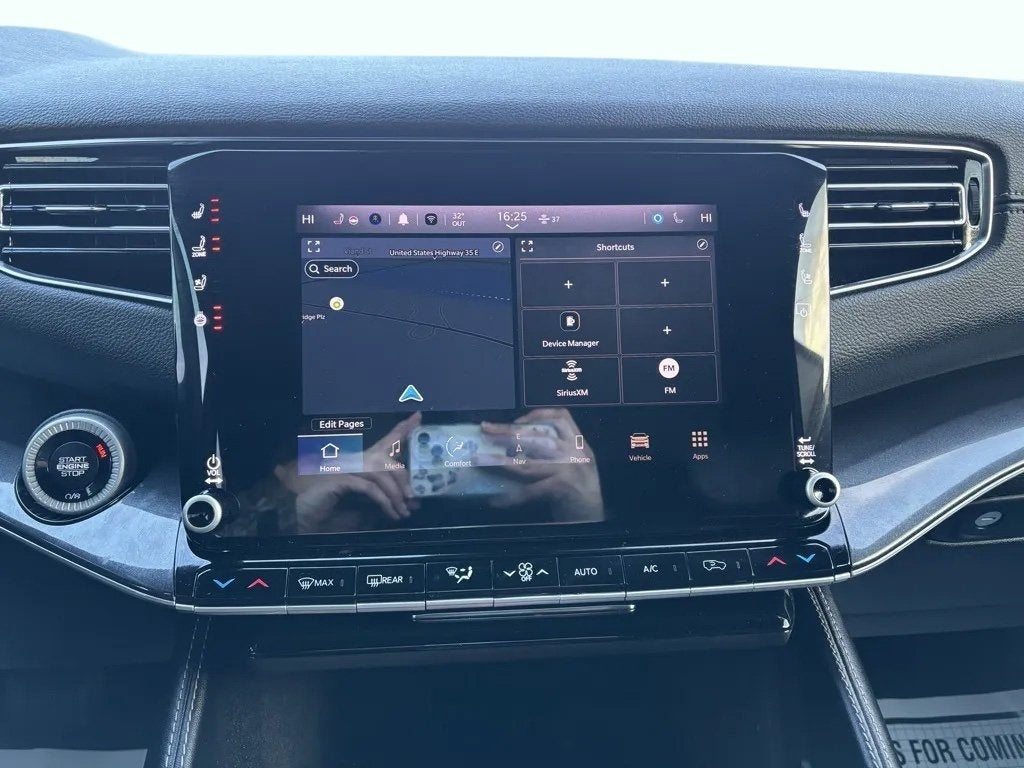 2023 Jeep Wagoneer L Series I 4x4