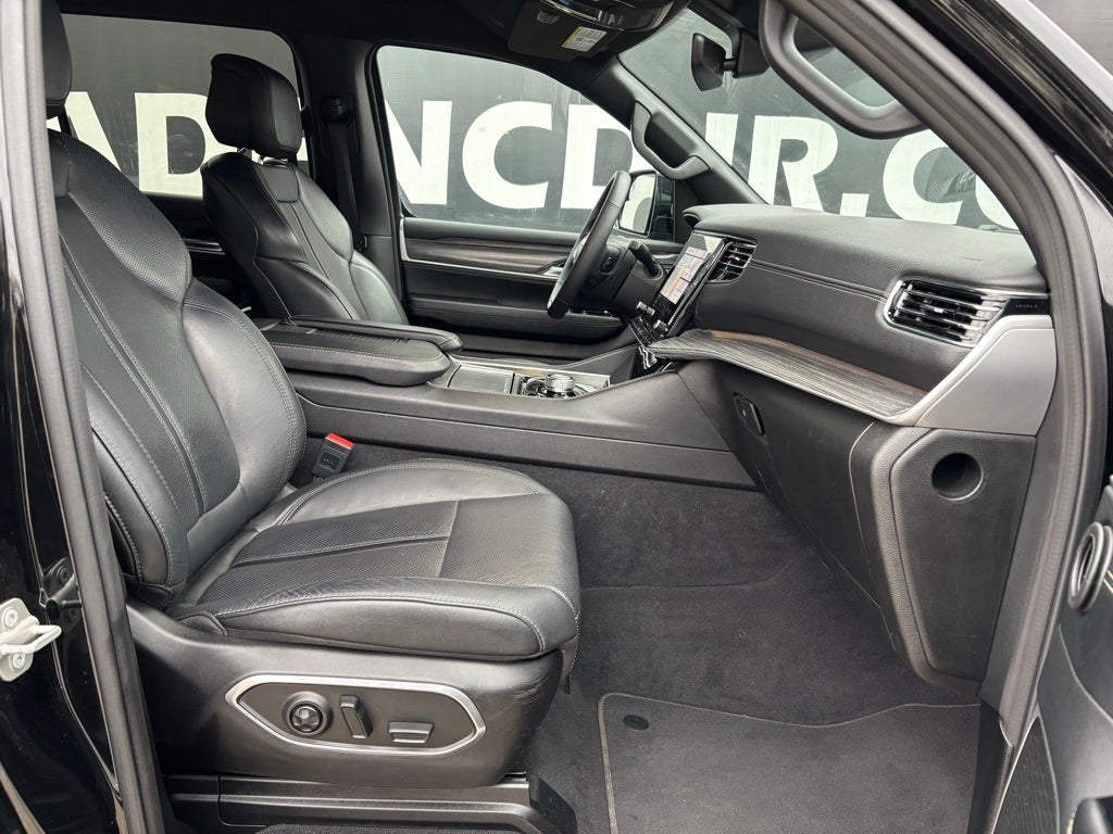 2024 Jeep Wagoneer L Series II 4x4