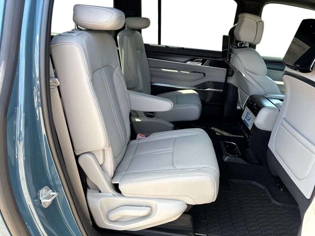 2026 Jeep Grand Wagoneer GRAND WAGONEER L SUMMIT OBSIDIAN 4X4