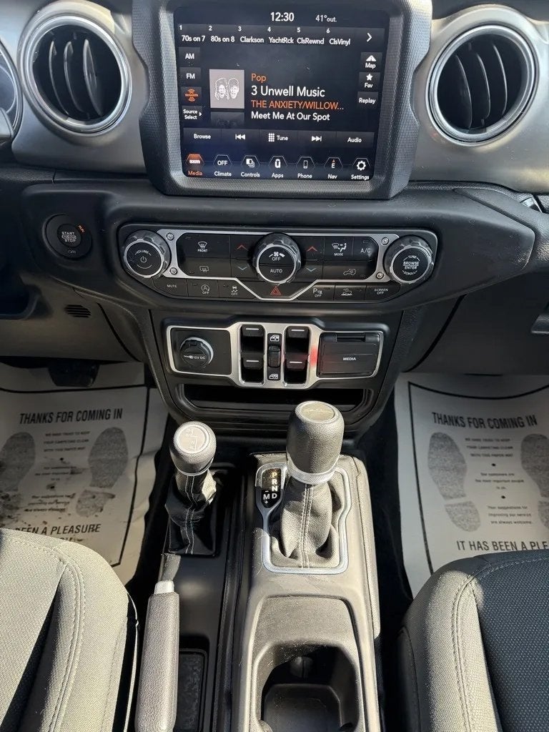 2021 Jeep Gladiator Overland