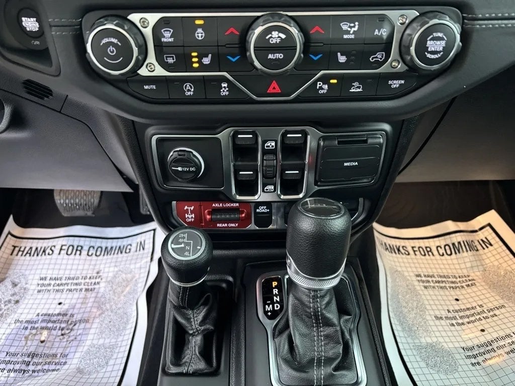 2026 Jeep Gladiator GLADIATOR MOJAVE 4X4