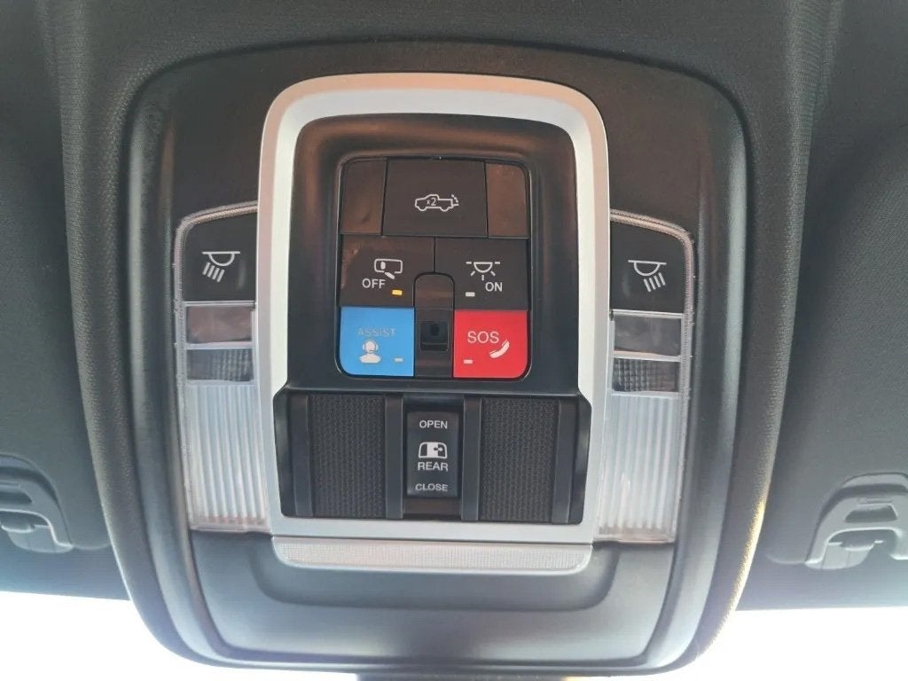 2025 RAM 1500 Big Horn Crew Cab 4x4 5'7' Box