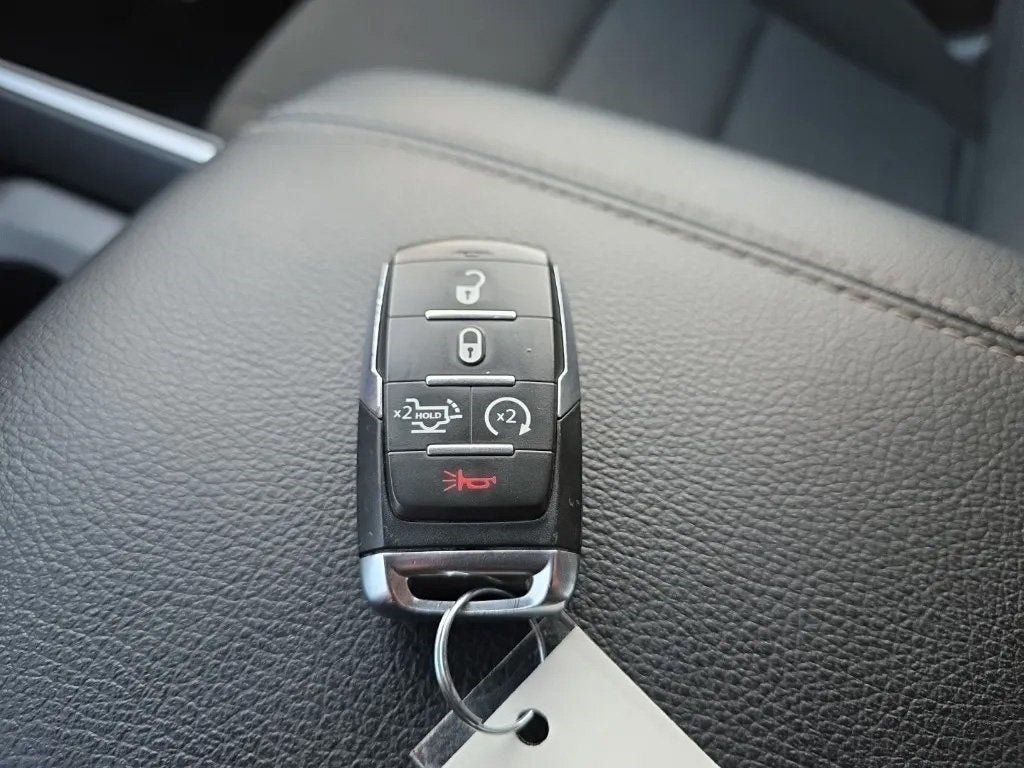 2025 RAM 1500 Big Horn Crew Cab 4x4 5'7' Box