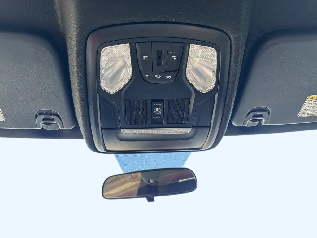 2023 RAM 1500 Tradesman Crew Cab 4x4 5'7' Box