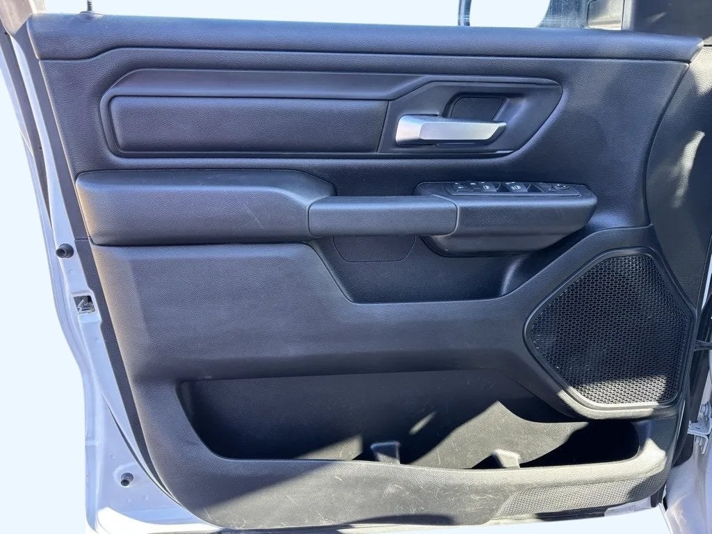 2023 RAM 1500 Tradesman Crew Cab 4x4 5'7' Box