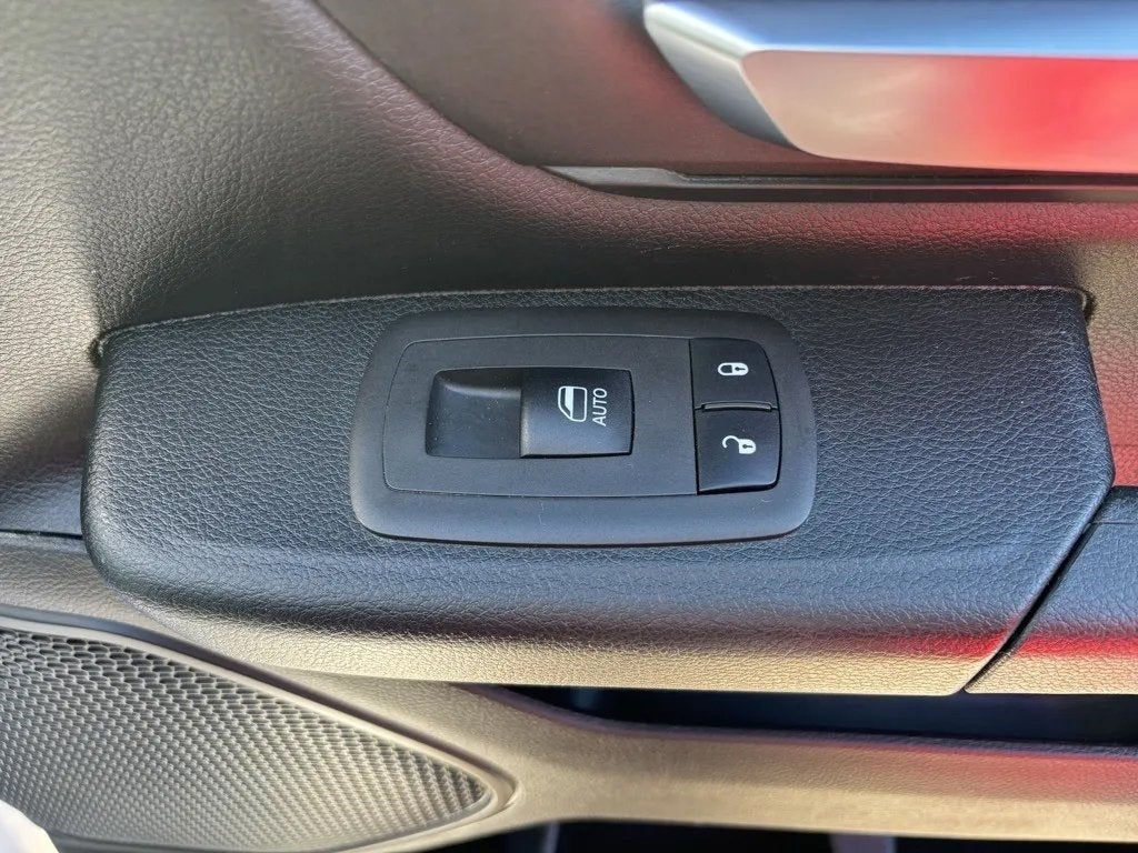 2023 RAM 1500 Tradesman Crew Cab 4x4 5'7' Box