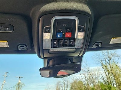 2022 RAM 1500 Laramie Crew Cab 4x4 5'7' Box