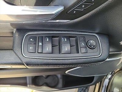 2022 RAM 1500 Laramie Crew Cab 4x4 5'7' Box