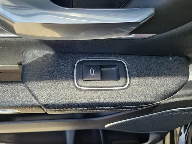 2022 RAM 1500 Laramie Crew Cab 4x4 5'7' Box