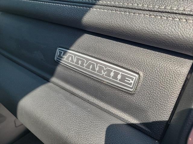 2022 RAM 1500 Laramie Crew Cab 4x4 5'7' Box