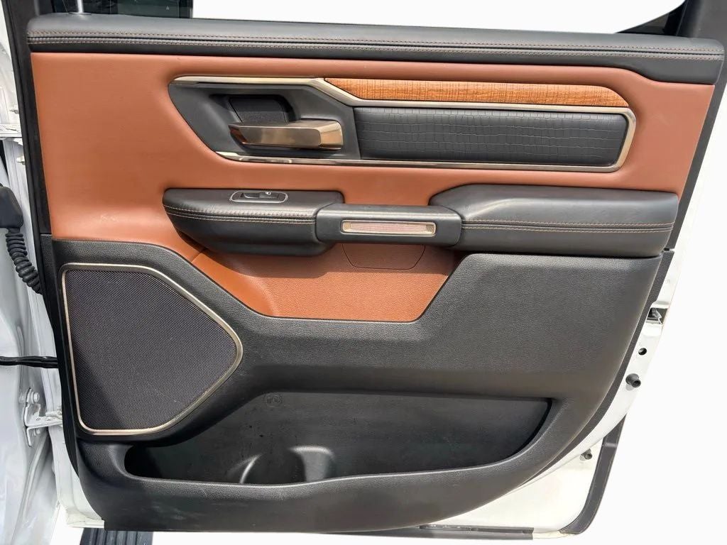 2020 RAM 1500 Laramie Longhorn Crew Cab 4x4 5'7' Box