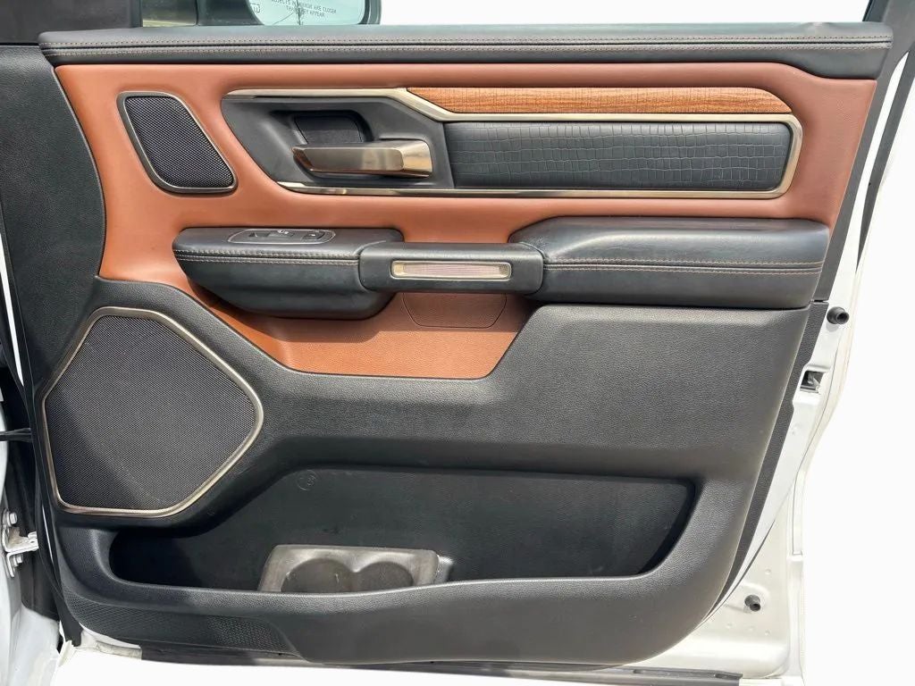 2020 RAM 1500 Laramie Longhorn Crew Cab 4x4 5'7' Box