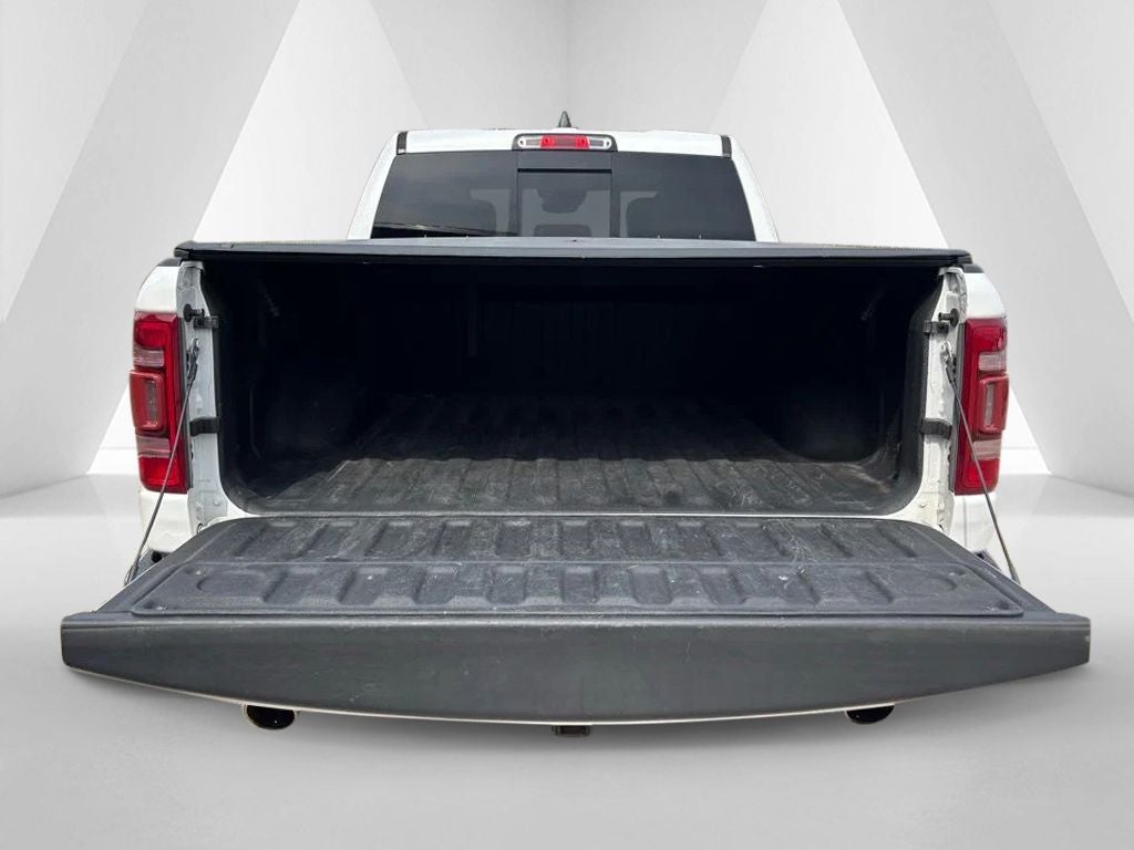 2020 RAM 1500 Laramie Longhorn Crew Cab 4x4 5'7' Box