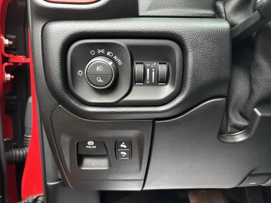 2019 RAM 1500 Rebel Crew Cab 4x4 5'7' Box