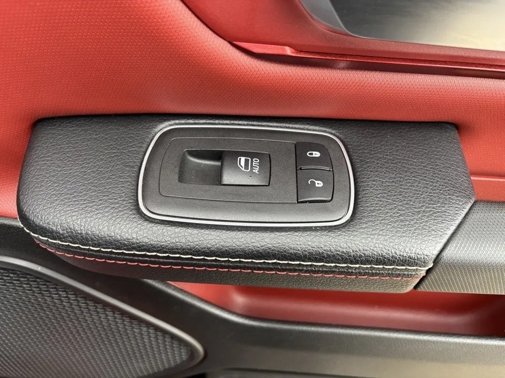 2019 RAM 1500 Rebel Crew Cab 4x4 5'7' Box