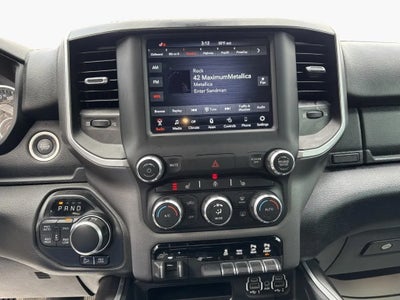 2021 RAM 1500 Big Horn Crew Cab 4x4 6'4' Box