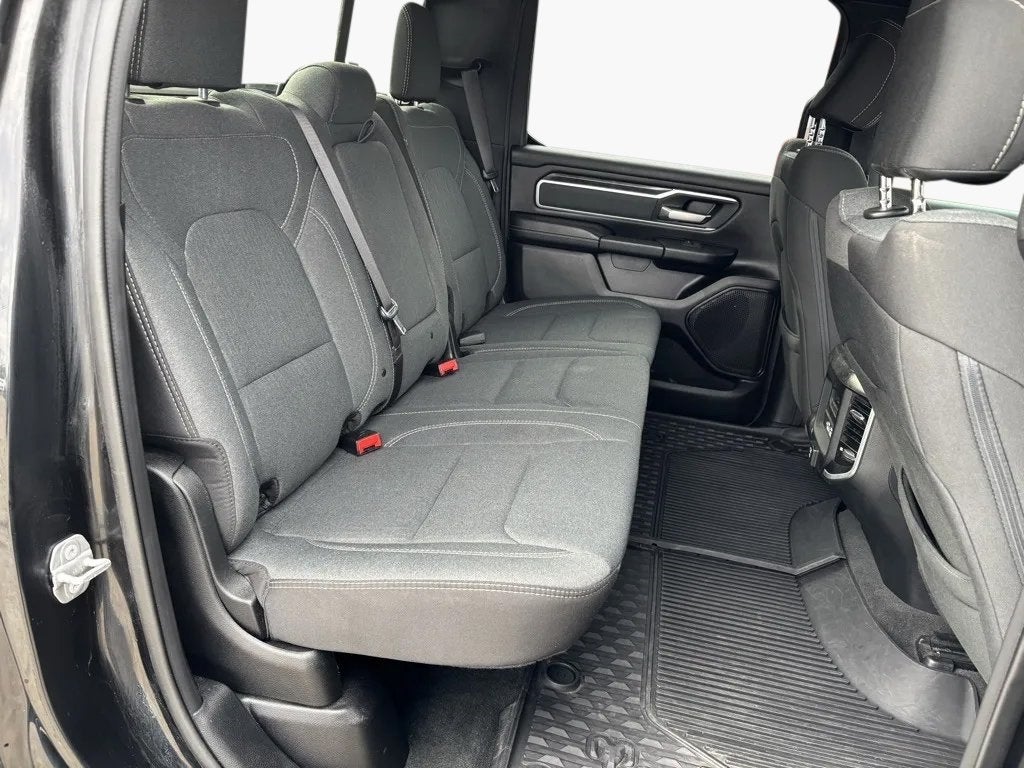 2021 RAM 1500 Big Horn Crew Cab 4x4 6'4' Box